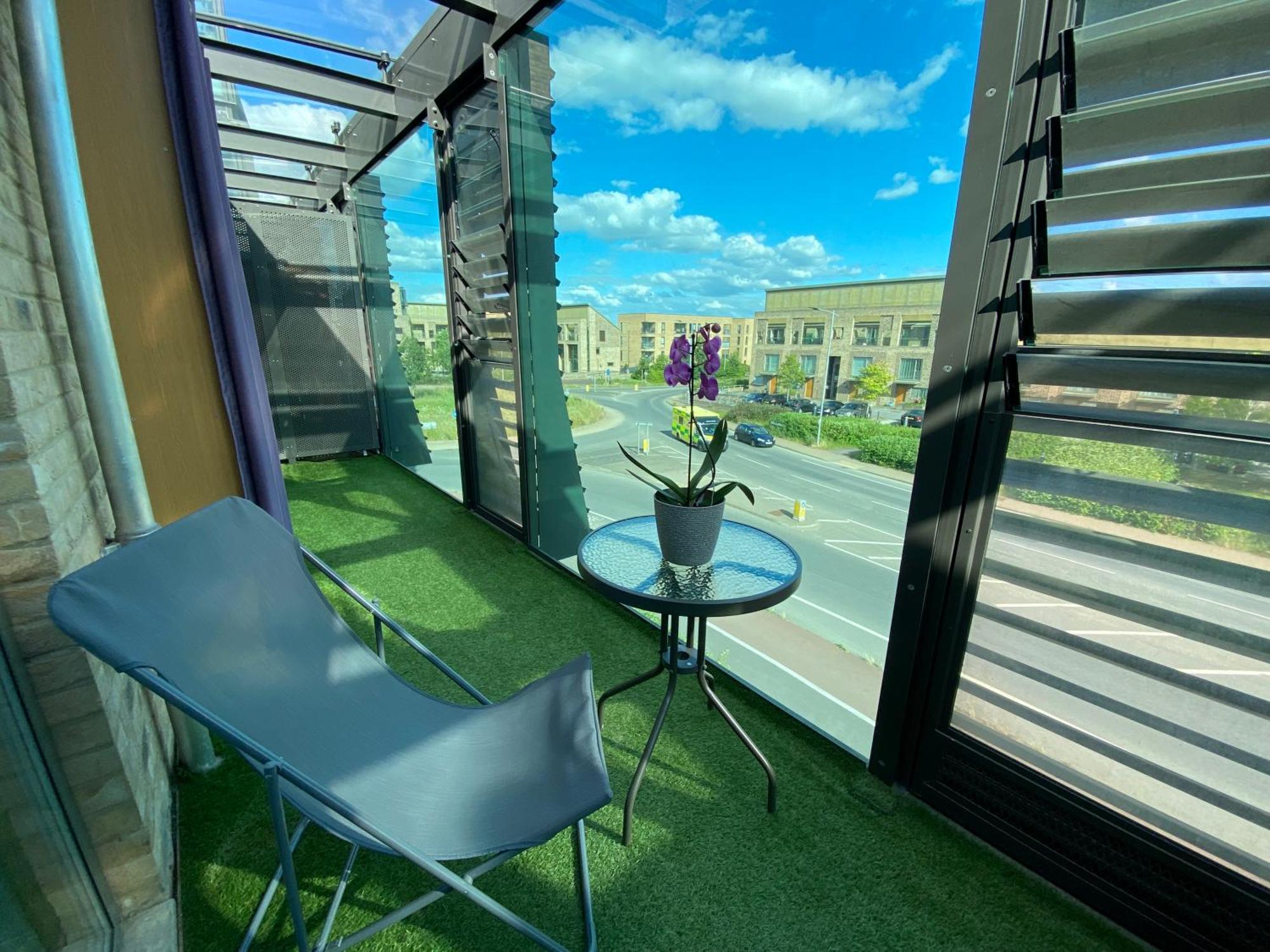 Cambridge Stays - Apartment At Addenbrooke Hospital And Bio Campus - Free Private Parking Kültér fotó